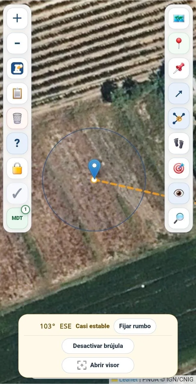 Brújula activa desde GPS con línea dinámica de rumbo